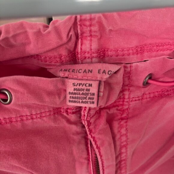 American Eagle Snappy Stretch Low Rise Parachute Pants Hot Pink Size Small - Picture 4 of 5